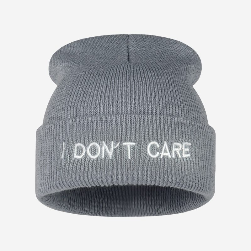 I DON'T CARE Berretto a Maglia - Beanie Cuffed Knit recensione e prezzo