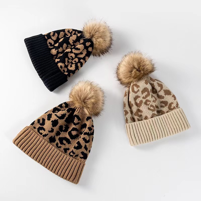 Berretto Invernale da Donna in - Beanie Cuffed Knit recensione e prezzo