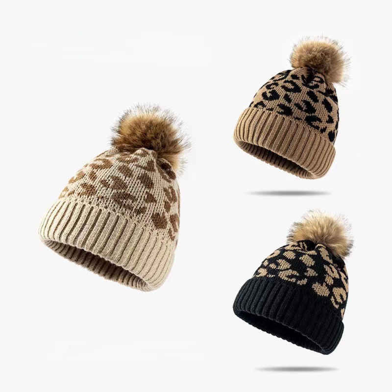 Berretto Invernale da Donna in - Beanie Cuffed Knit recensione e prezzo
