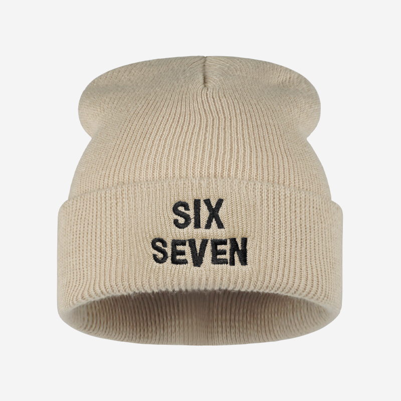 Berretto in maglia ricamato co - Beanie Cuffed Knit recensione e prezzo