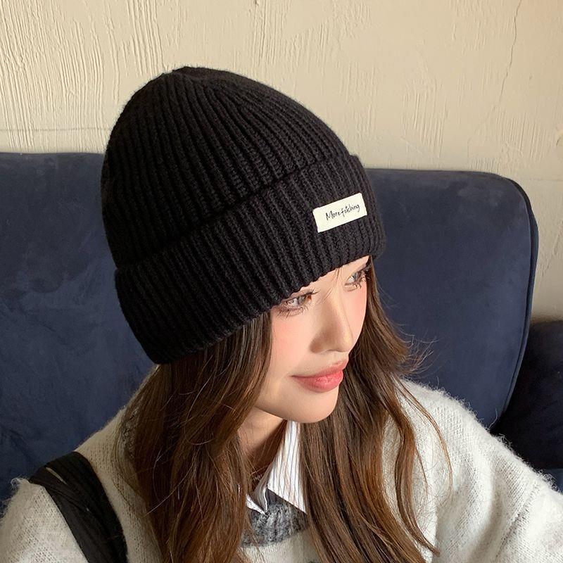 Berretto Invernale con Etichet - Beanie Cuffed Knit recensione e prezzo